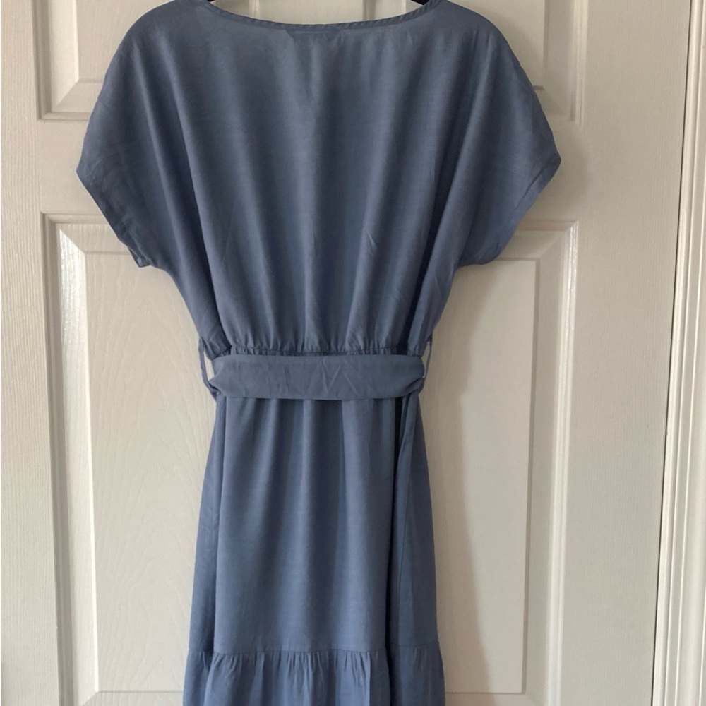 Dress - Picture 2 of 3